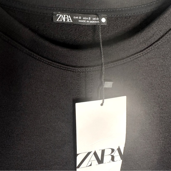 NWT Zara Black Oversized Muscle Top with Shoulder Pads - Picture 3 of 4